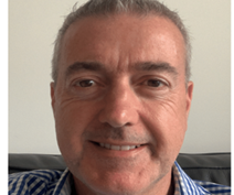 Photograph of Roy Hendrie